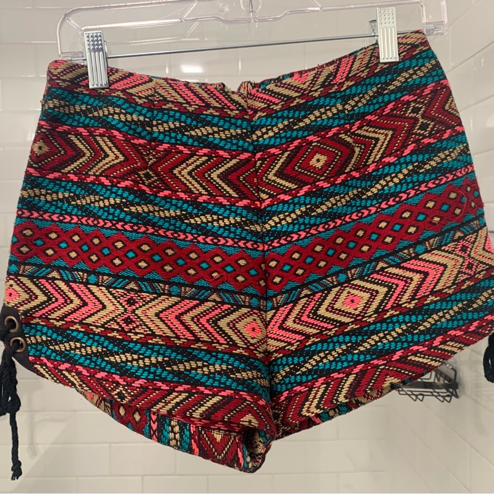 Ecote Vibrant Patterned High Waist Shorts